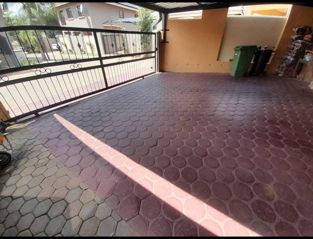 4 BEDROOM HOUSE FOR SALE IN CASHAN